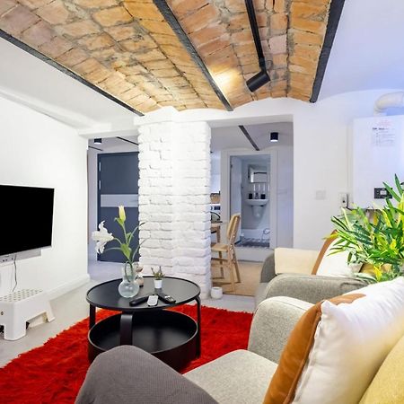 Vibrant Flat 5 Minutes Walk To Istiklal In Beyoglu Istanbul Exterior photo