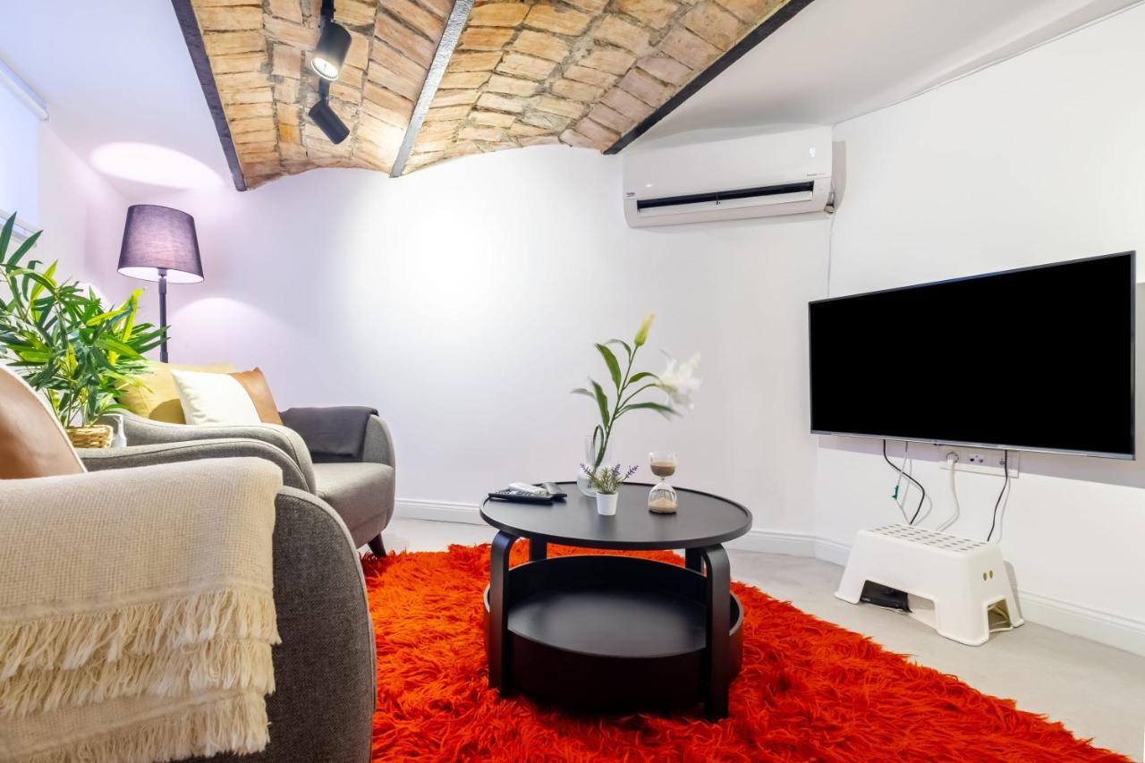 Vibrant Flat 5 Minutes Walk To Istiklal In Beyoglu Istanbul Exterior photo